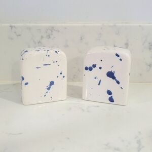 Vintage salt and pepper shakers